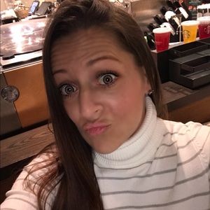 Meet your Posher, Andrea